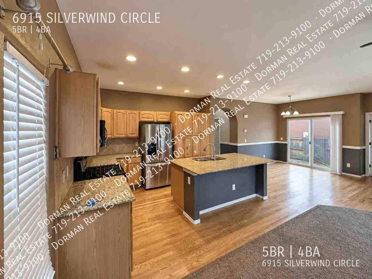 6915 Silverwind Cir - Photo 4 of 33