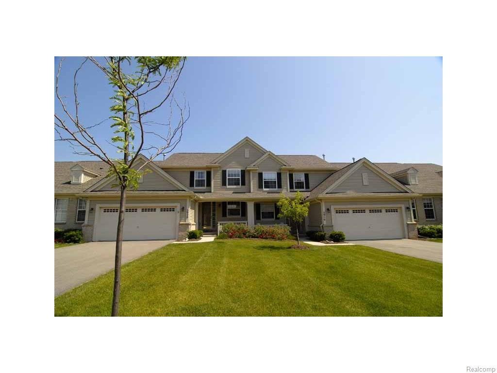 5916 Baypointe Blvd #67 - Photo 2 of 24