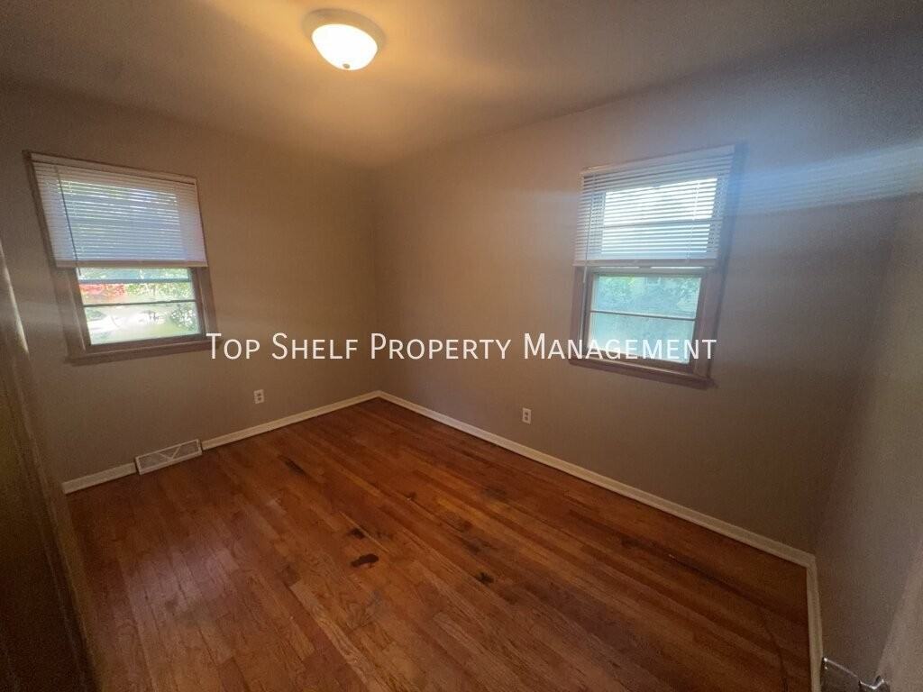 4101 Glover Ave - Photo 5 of 22