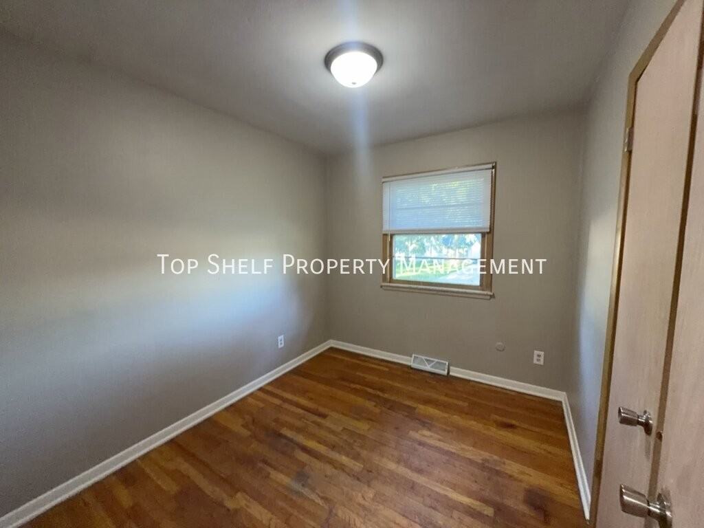4101 Glover Ave - Photo 7 of 22