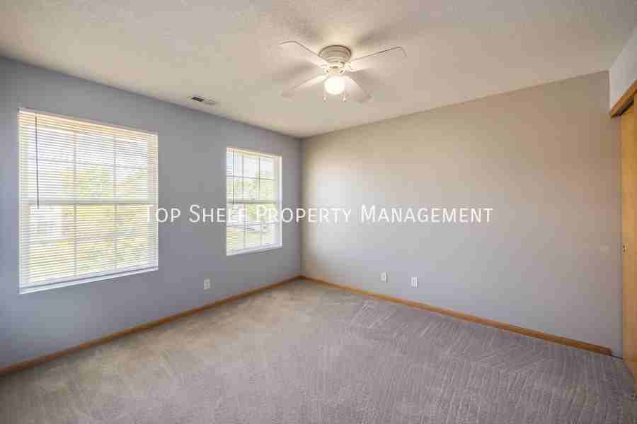 575 Se Whitetail Ln - Photo 2 of 24