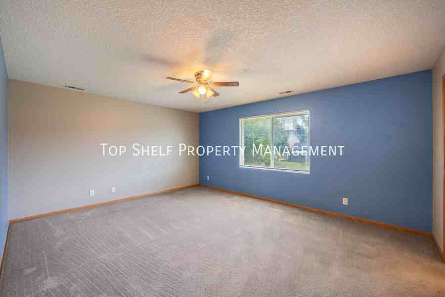 575 Se Whitetail Ln - Photo 4 of 24