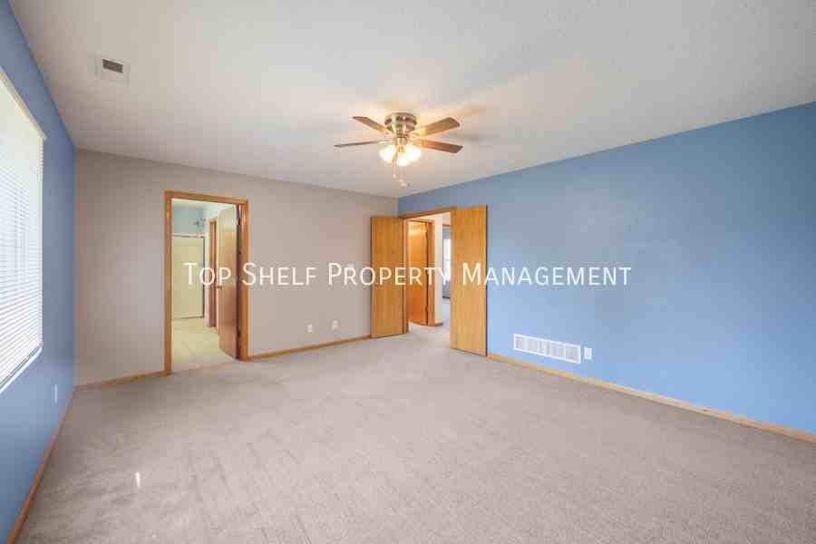575 Se Whitetail Ln - Photo 5 of 24