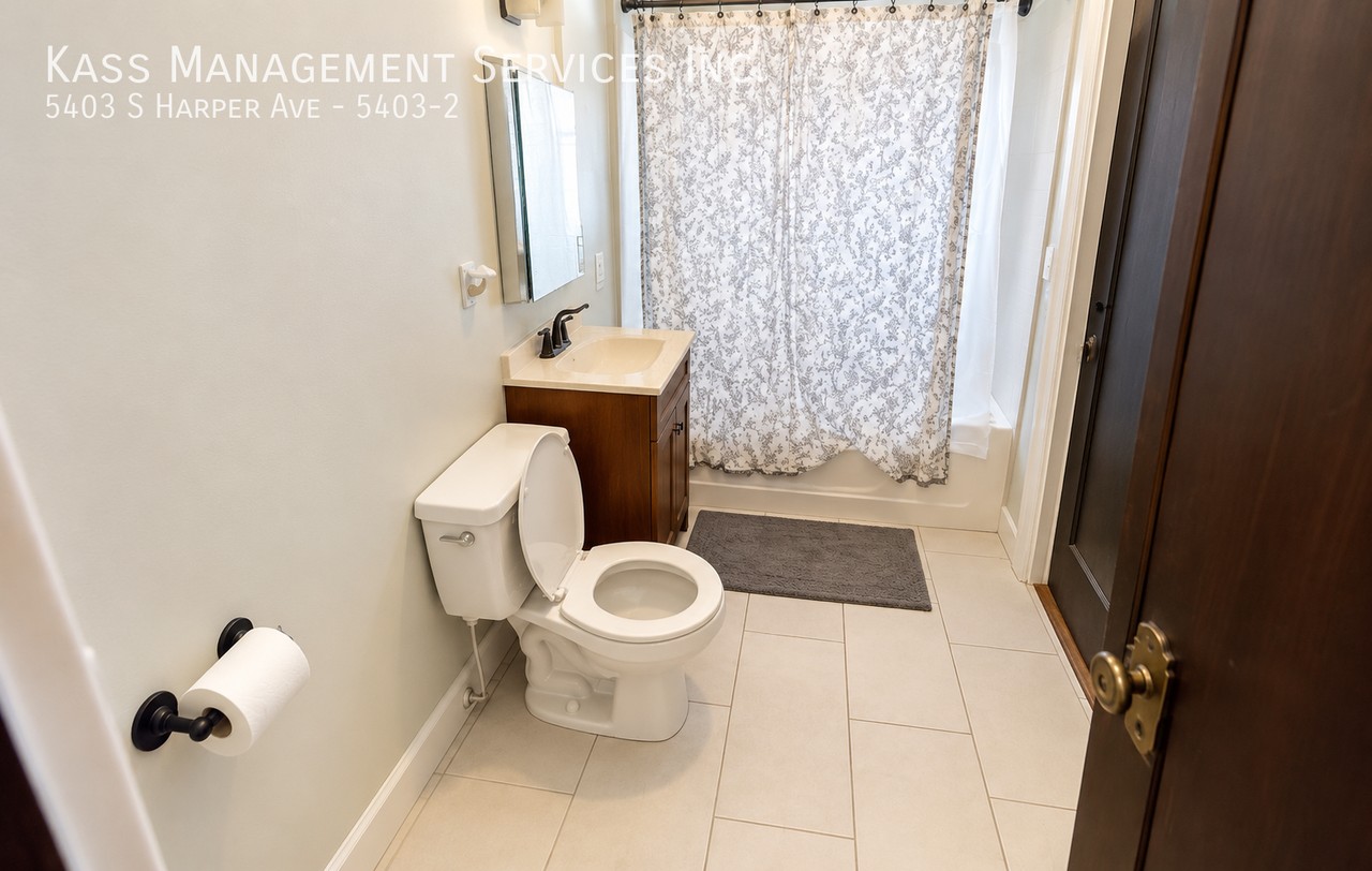 5403 S Harper Ave #5403-2 - Photo 6 of 8