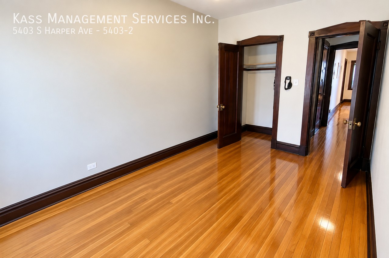 5403 S Harper Ave #5403-2 - Photo 7 of 8