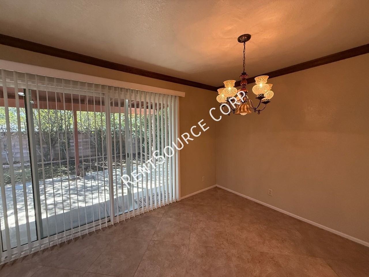 44861 Laszlo St - Photo 5 of 26