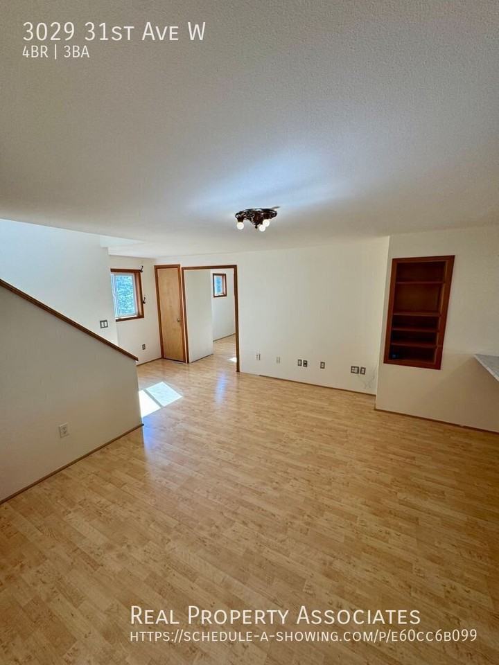3029 31st Ave W - Photo 5 of 17
