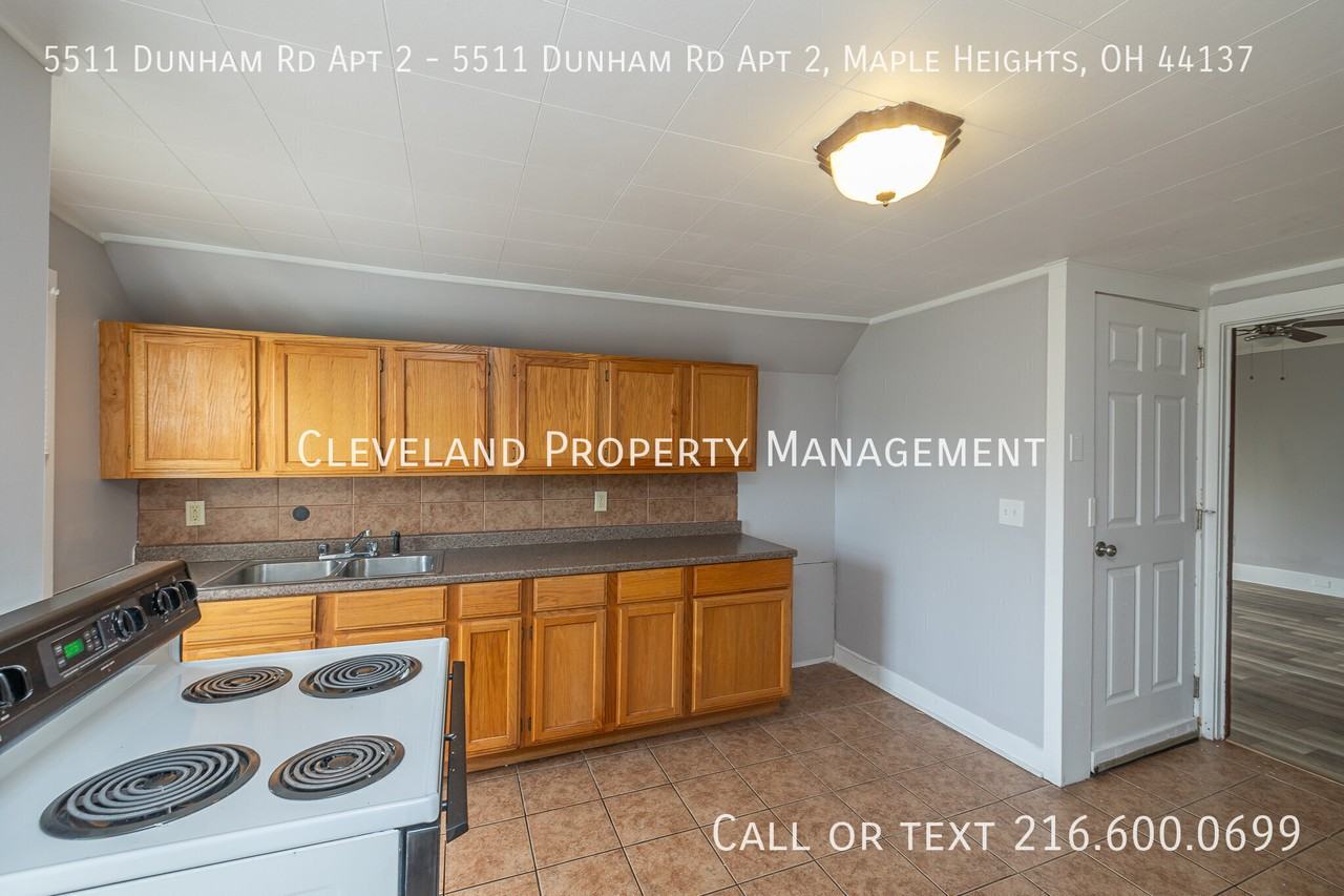 5511 Dunham Rd Apt 2 - Photo 5 of 17