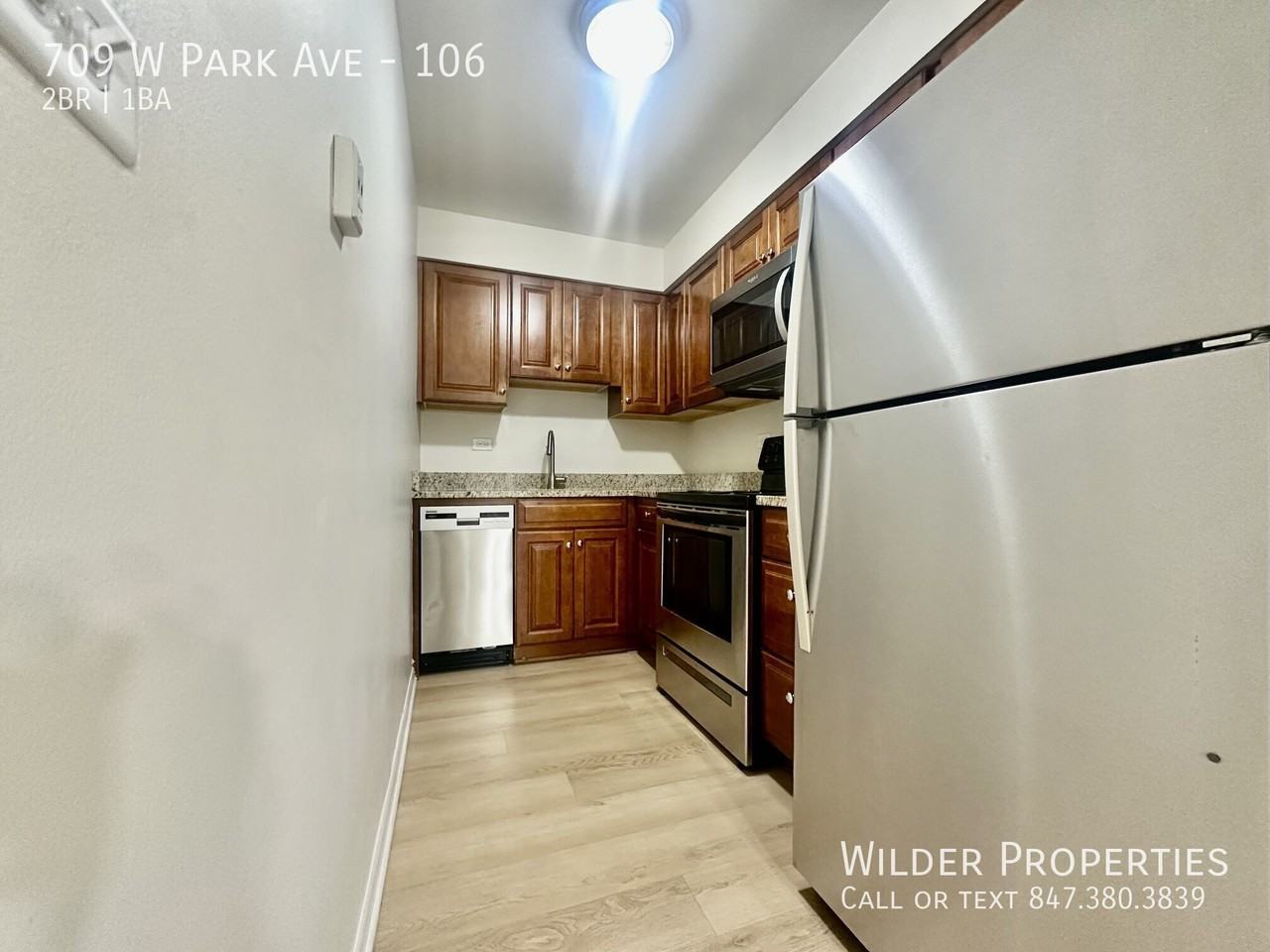 709 W Park Ave #106 - Photo 3 of 9