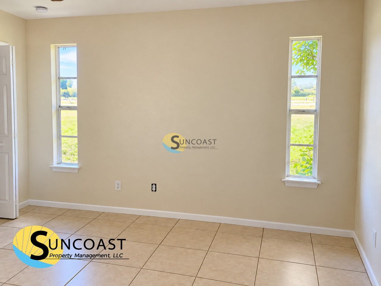 2317 Ne 23rd Pl - Photo 6 of 21