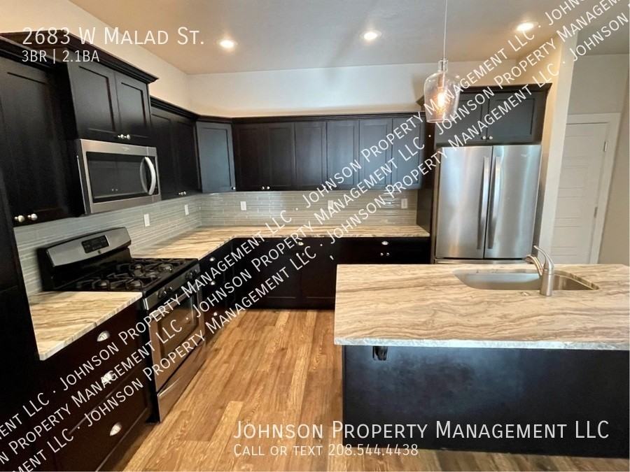 2683 W Malad St - Photo 5 of 15