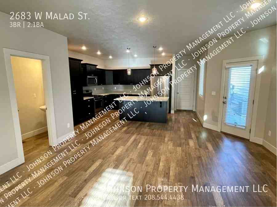 2683 W Malad St - Photo 6 of 15