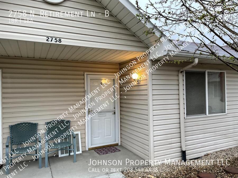 2758 N Retirement Ln #B - Photo 2 of 11