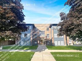 featured image of 1615 2nd St S #5