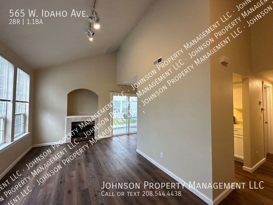 565 W Idaho Ave - Photo 5 of 13