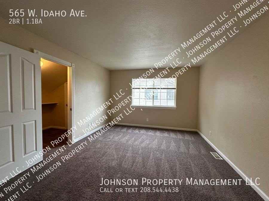 565 W Idaho Ave - Photo 6 of 13