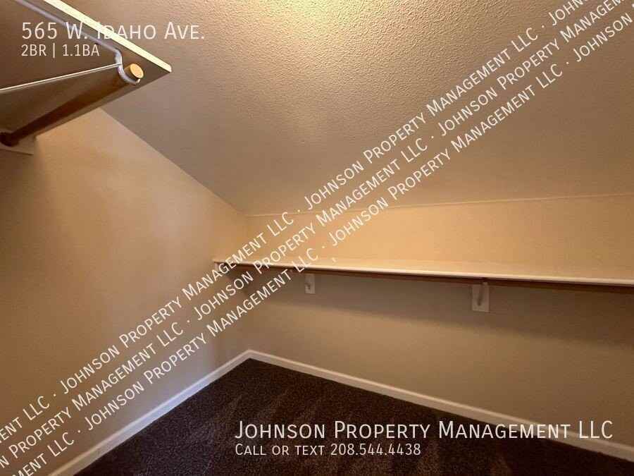 565 W Idaho Ave - Photo 7 of 13