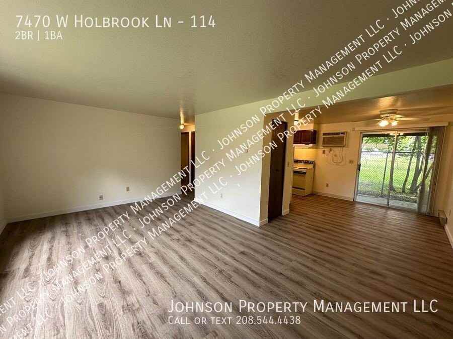 7470 W Holbrook Ln #114 - Photo 5 of 11