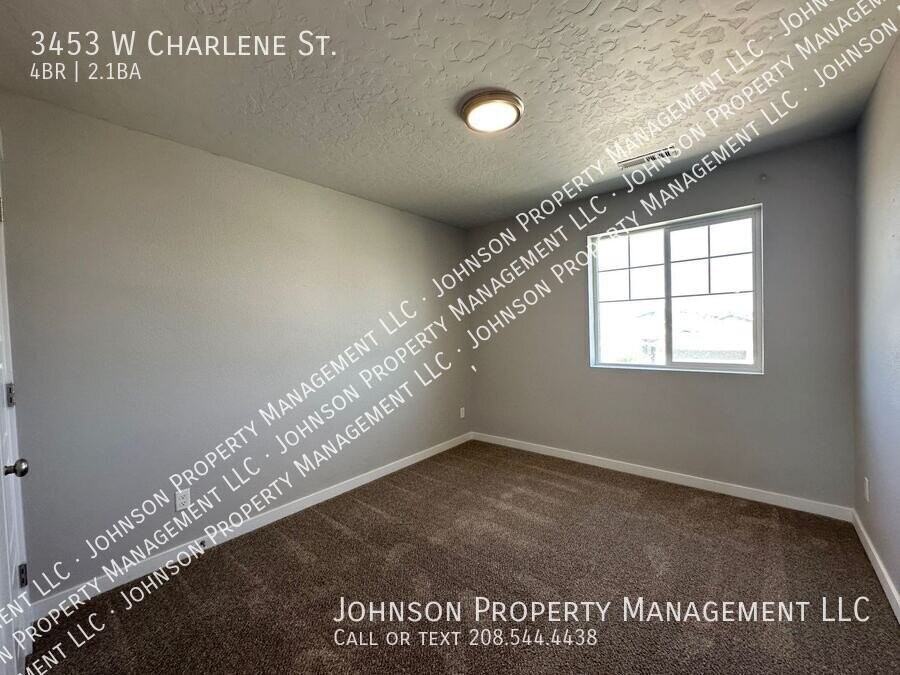 3453 W Charlene St - Photo 7 of 22