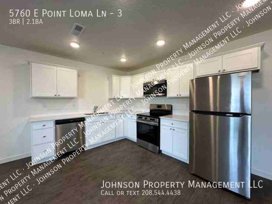 5760 E Point Loma Ln #3 - Photo 5 of 17