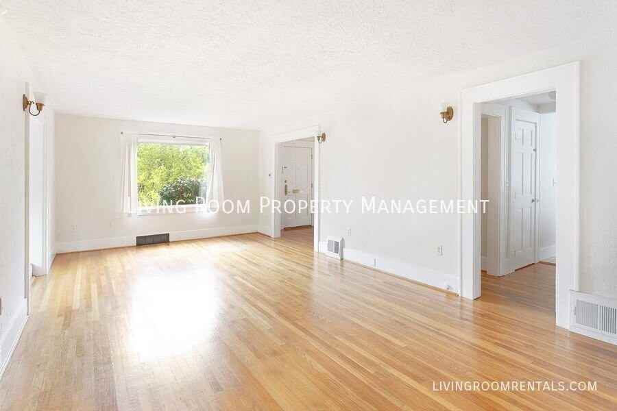 2908 Ne Skidmore St - Photo 4 of 15