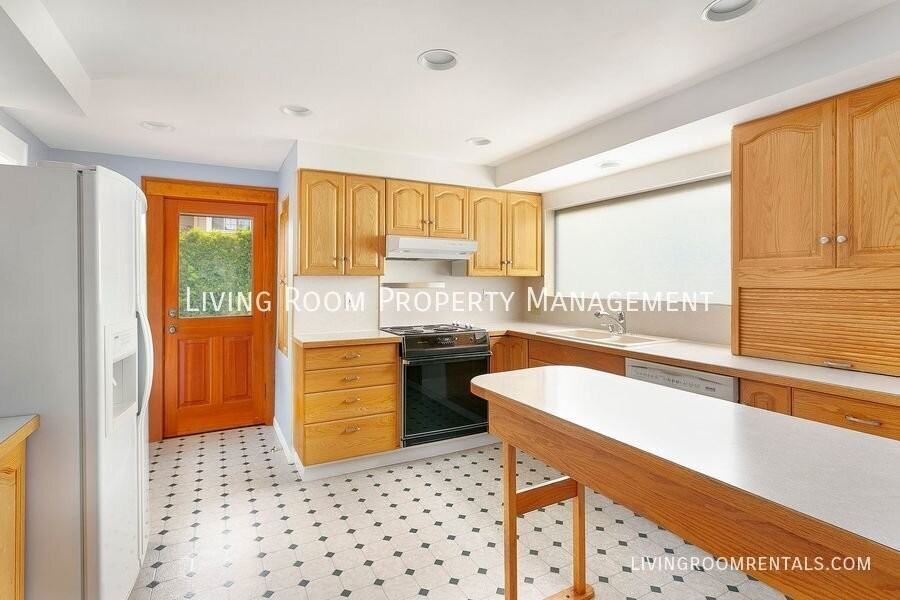 2908 Ne Skidmore St - Photo 6 of 15