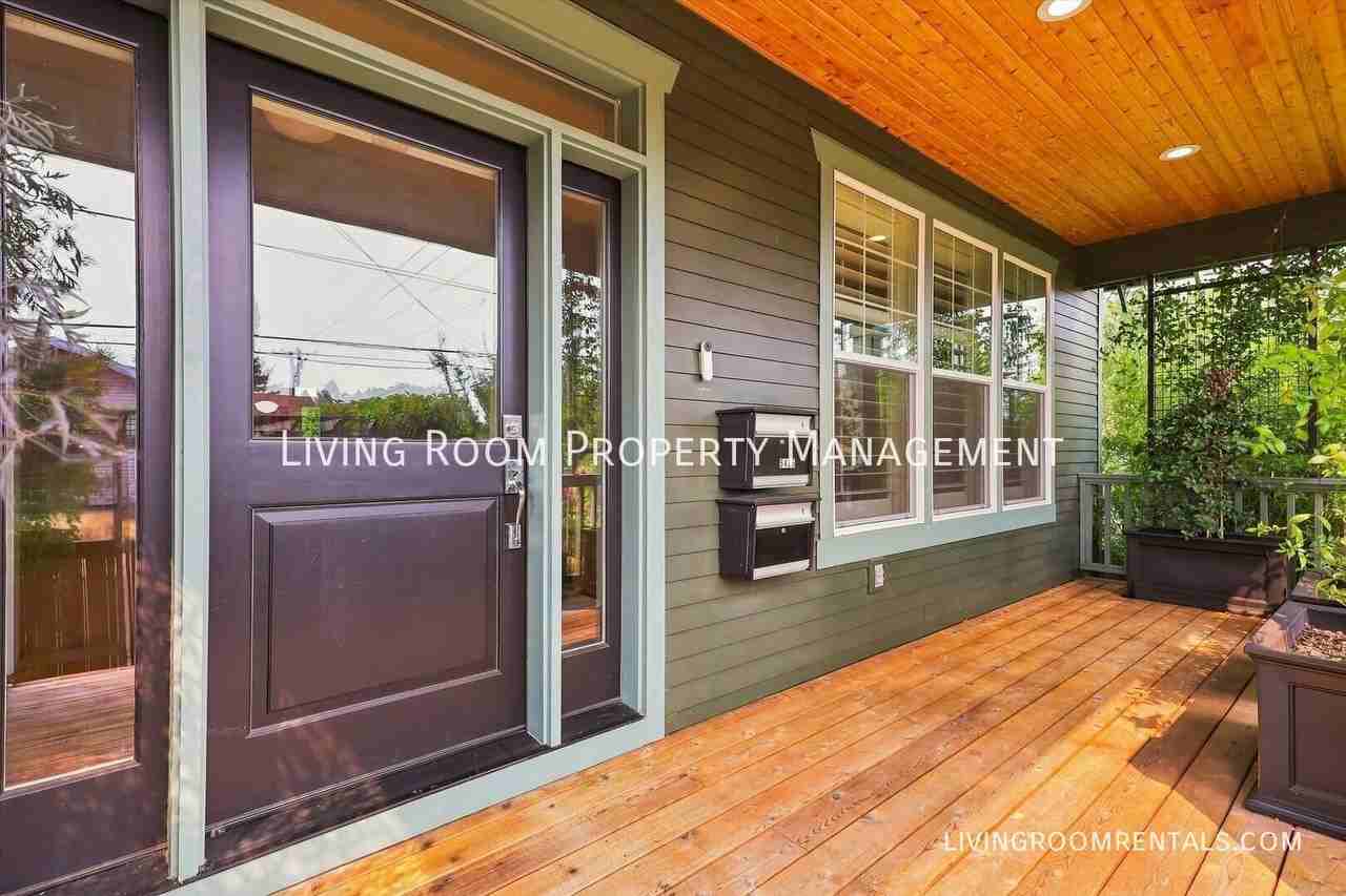 5485 Ne 37th Ave - Photo 5 of 50
