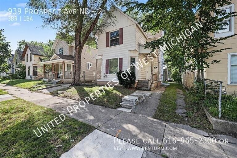 939 Prospect Ave Ne #2 - Photo 7 of 17