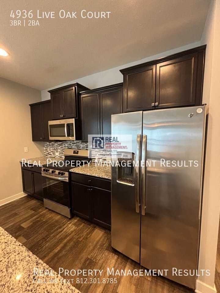 4936 Live Oak Ct - Photo 5 of 18