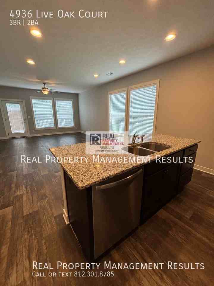 4936 Live Oak Ct - Photo 6 of 18