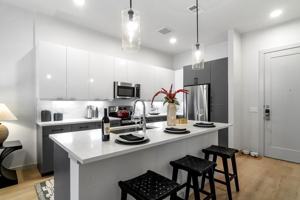 featured image of 1345 14th St