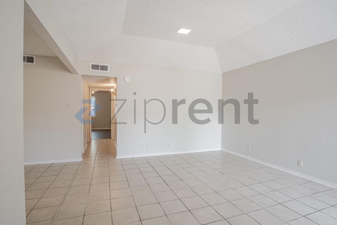 2832 Ridgecrest Dr #2832 - Photo 5 of 22