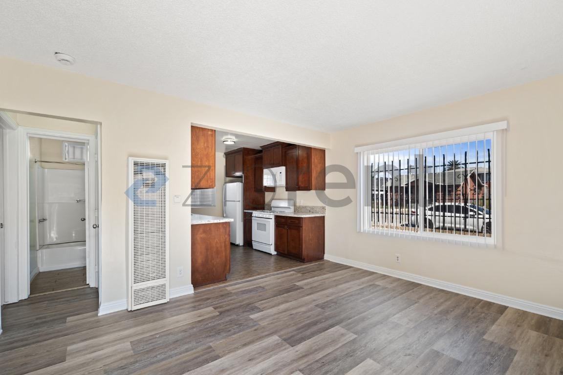 146 E 95th St #1 - Photo 3 of 17