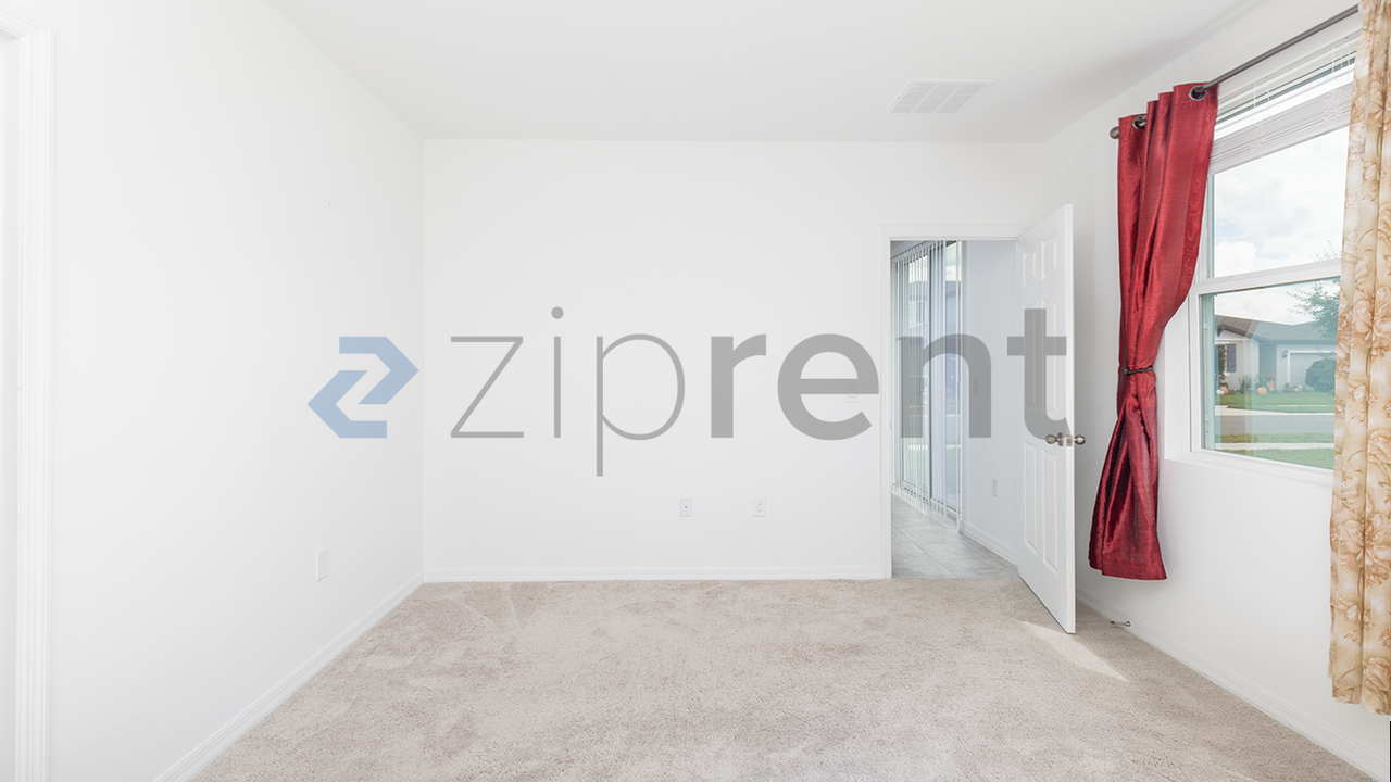 5921 Catamaran Ave - Photo 6 of 14