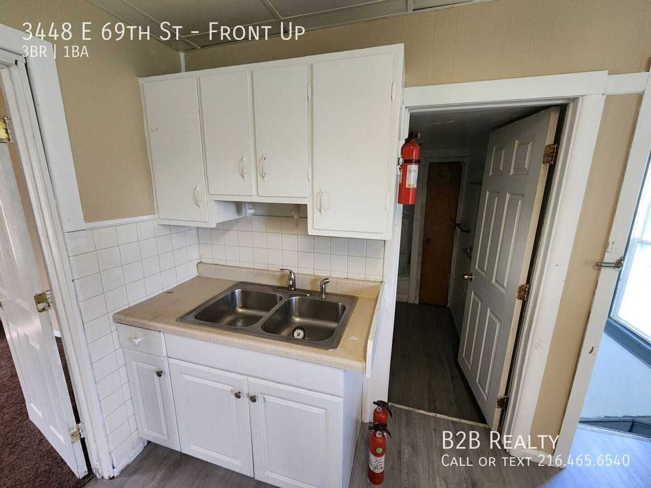 3448 E 69th St #FU - Photo 7 of 23