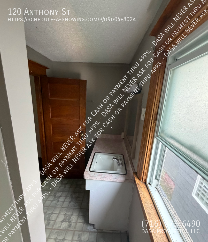 120 Anthony St - Photo 7 of 12