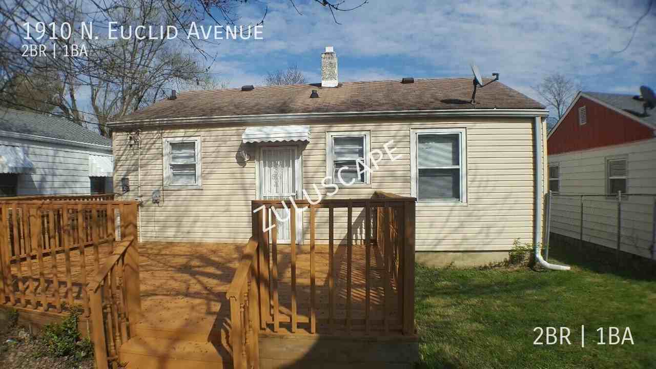 1910 N Euclid Ave - Photo 4 of 6