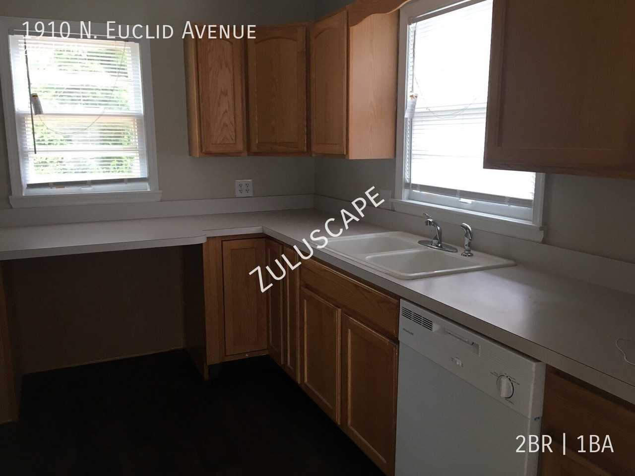1910 N Euclid Ave - Photo 5 of 6