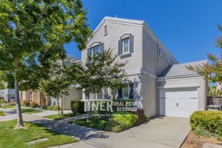 2443 Erickson St - Photo 1 of 1
