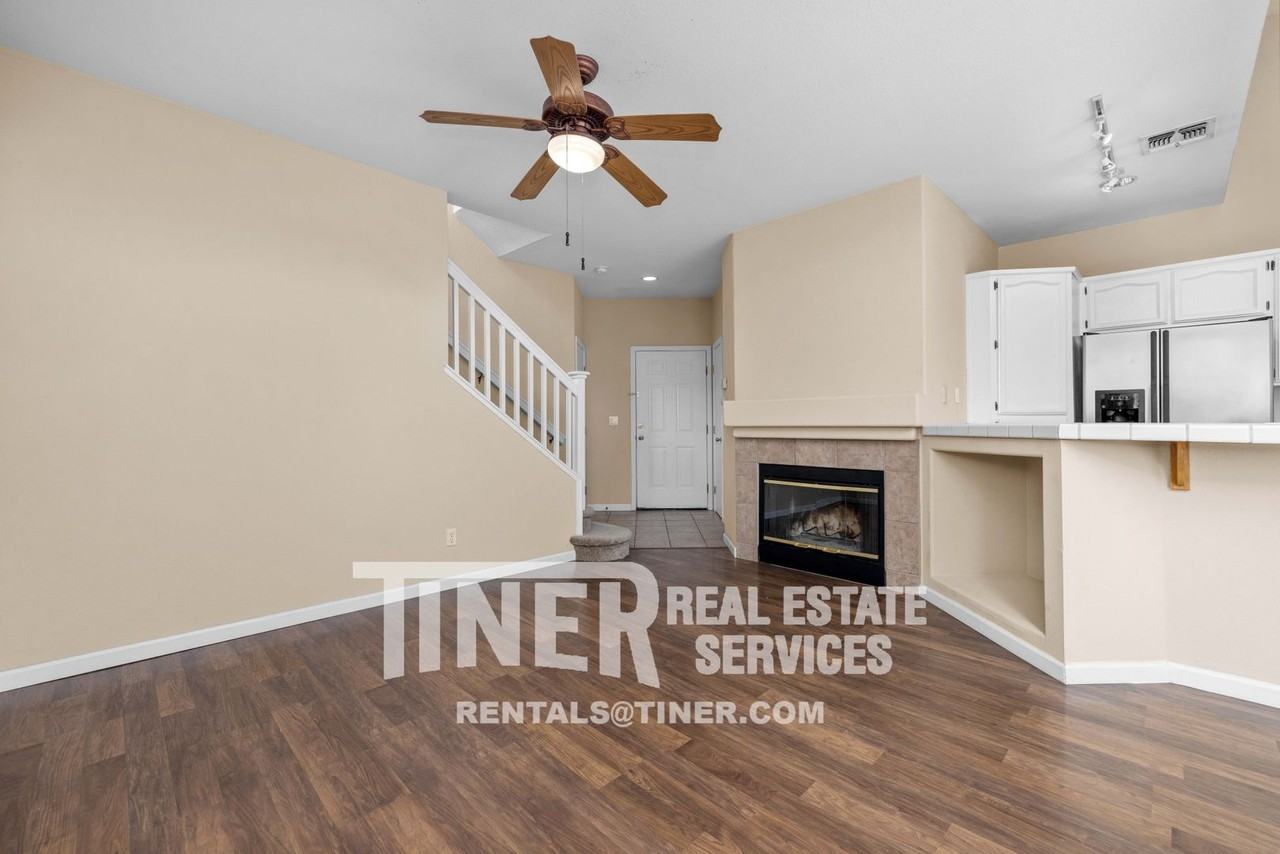 206 Pacific Oak Ct - Photo 3 of 40