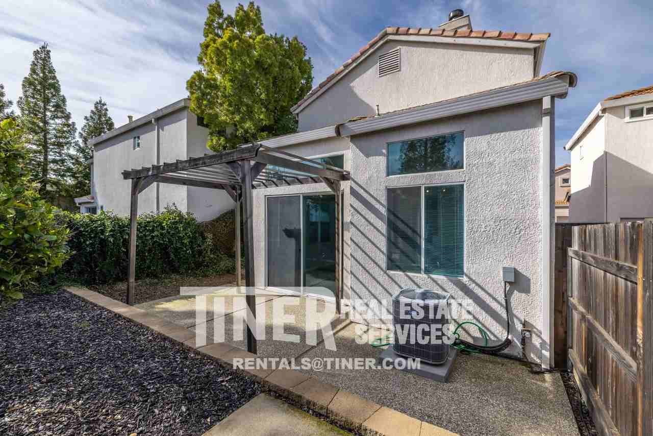206 Pacific Oak Ct - Photo 5 of 40