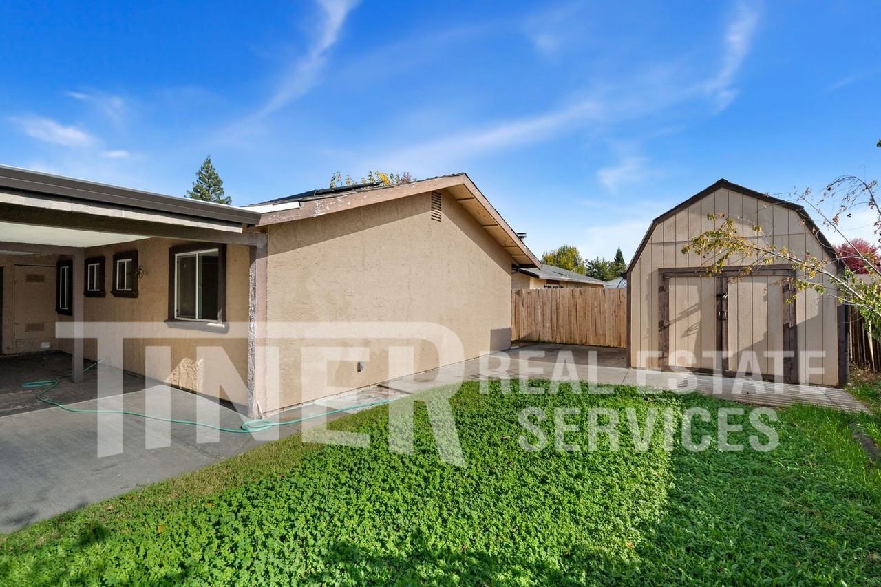 1603 4th St - Photo 4 of 17