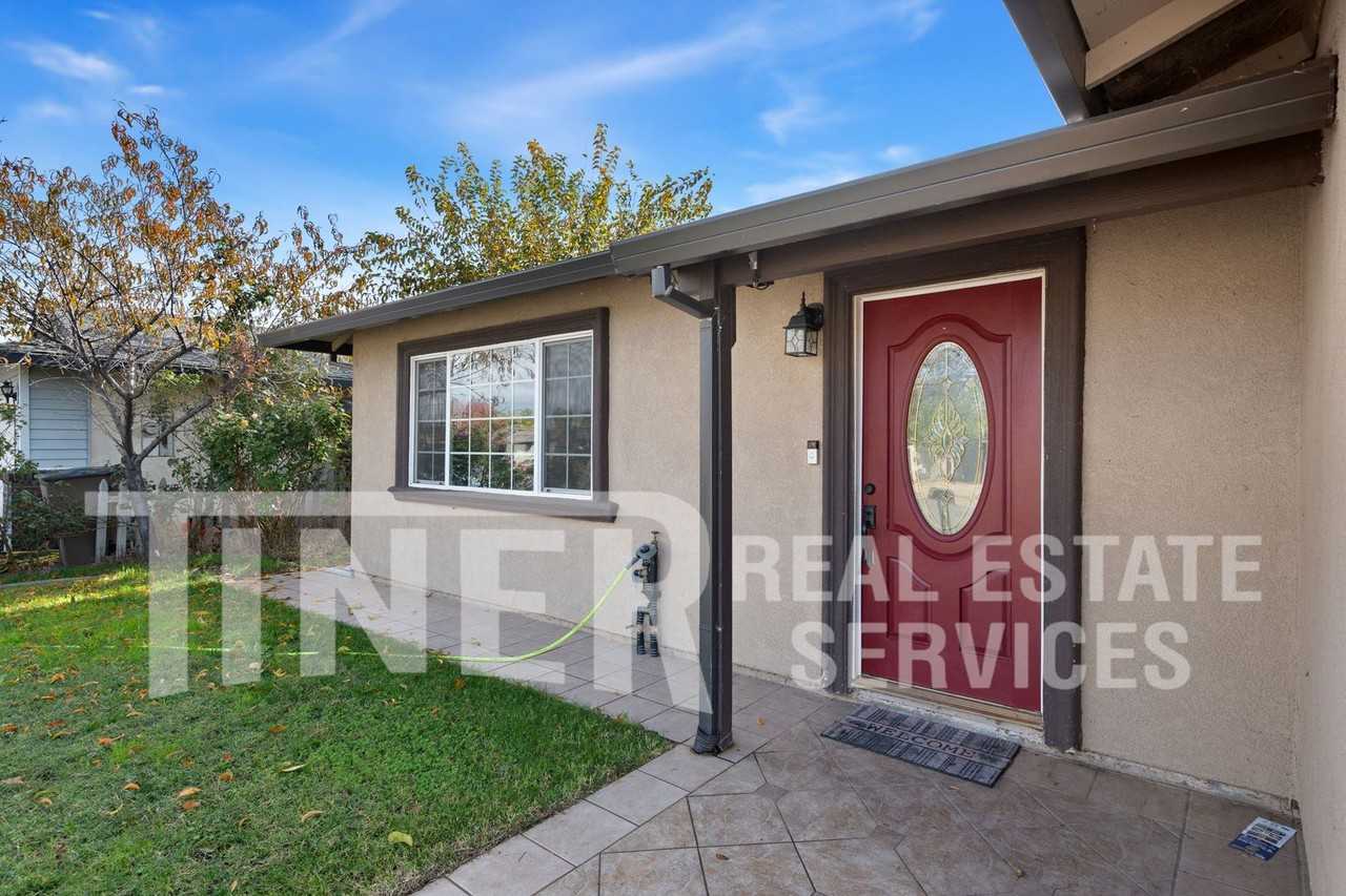 1603 4th St - Photo 6 of 17