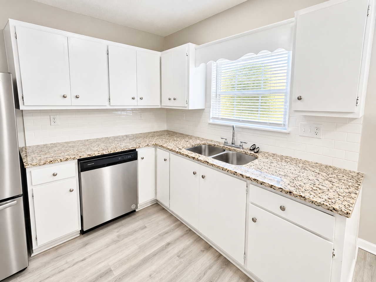 4304 Chalet Cir Nw - Photo 3 of 11
