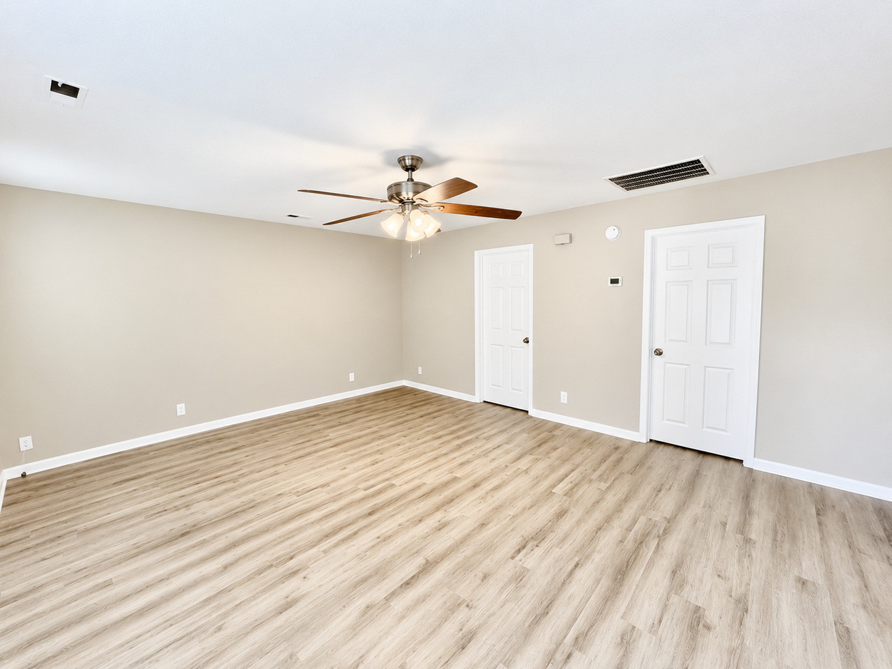4304 Chalet Cir Nw - Photo 6 of 11