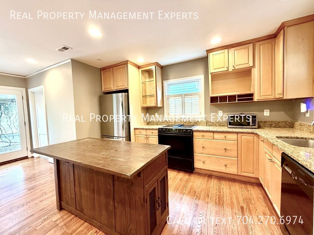 3234 Auburn Ave - Photo 2 of 13