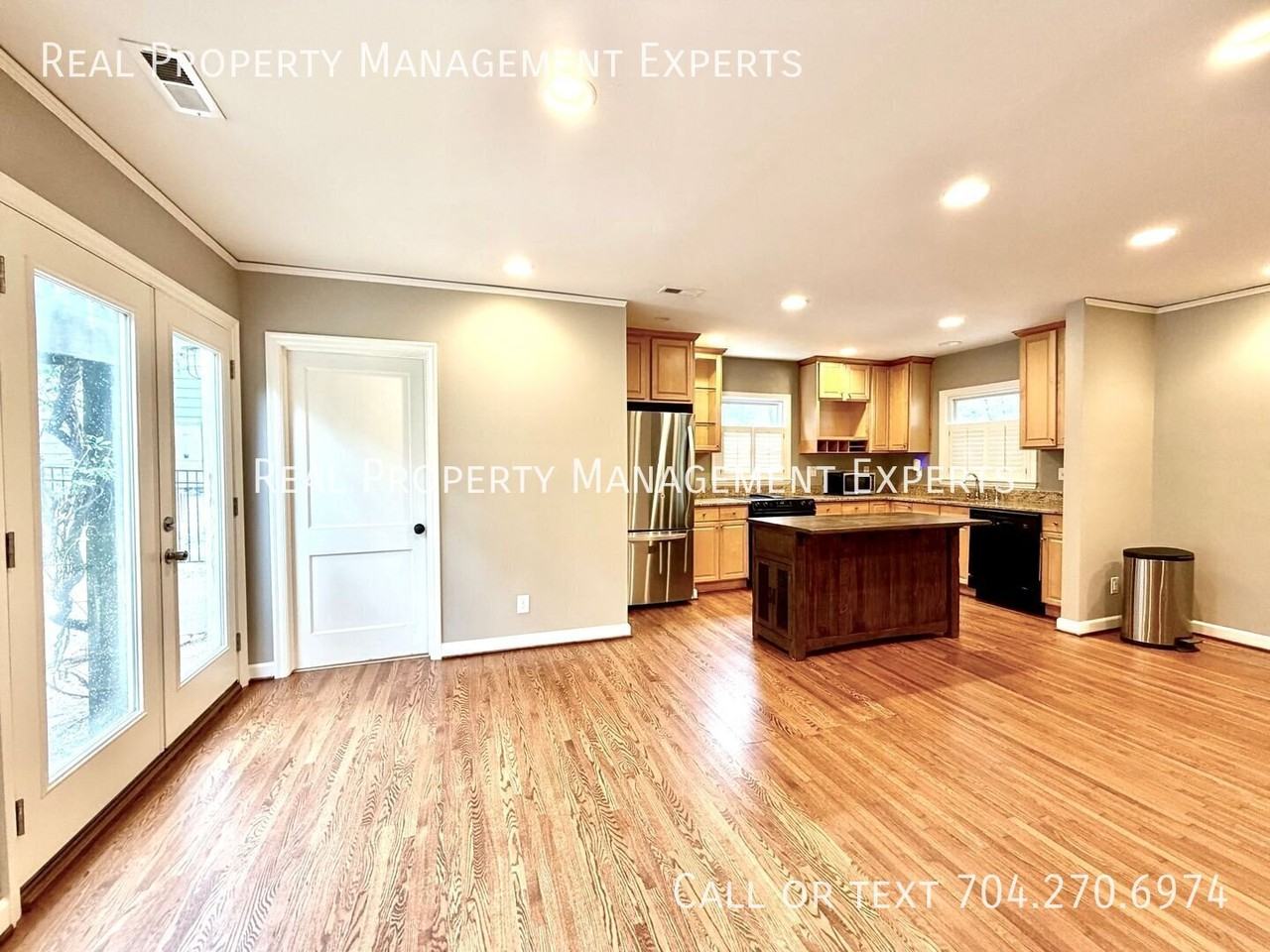 3234 Auburn Ave - Photo 5 of 13
