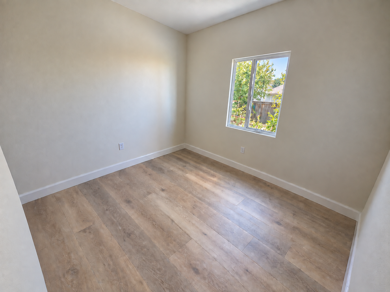 470700 Highway 95 - Photo 5 of 6