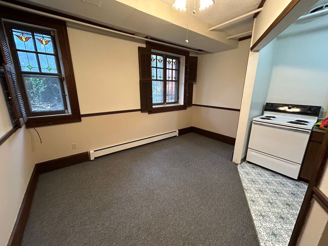 #362 BROADMORE APARTMENTS - Photo 3 of 15