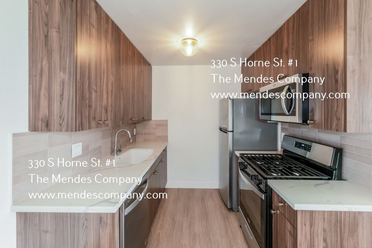 330 S Horne St #1 - Photo 5 of 17